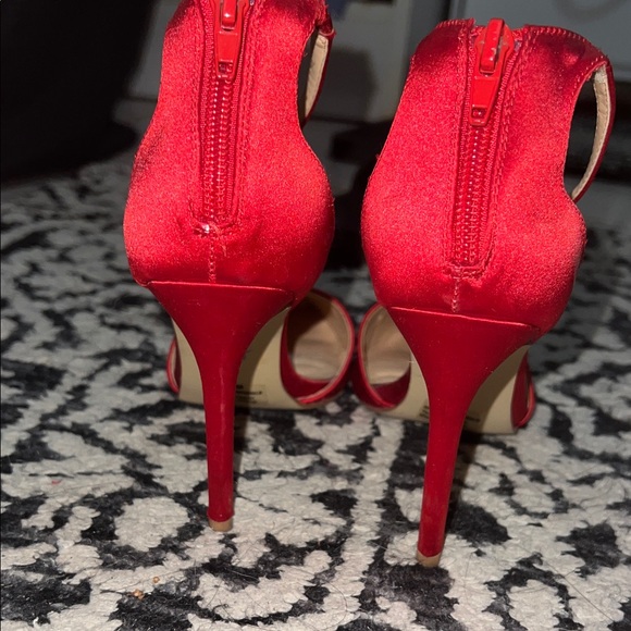 Red Heels with Silver Embellishments - Picture 3 of 3